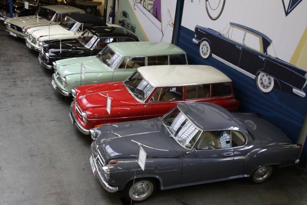 Borgward Isabellas vom Feinsten – aufgestellt in der grossen Borgward-Abteilung im PS.Depot Automobile des PS.Speichers, Einbeck Borgward Isabellas vom Feinsten – aufgestellt in der grossen Borgward-Abteilung im PS.Depot Automobile des PS.Speichers, Einbeck