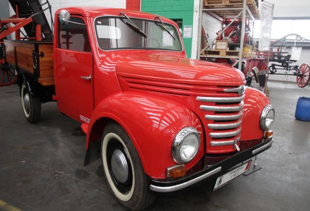 Das PS.Depot LKW+Bus des PS.Speichers Einbeck - ein IFA Framo V 901/2 Pritschenwagen Das PS.Depot LKW+Bus des PS.Speichers Einbeck - ein IFA Framo V 901/2 Pritschenwagen