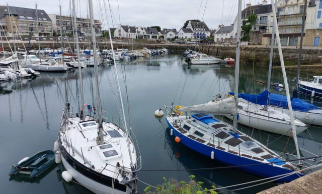Port Haliguen auf der bretonischen Halbinsel Quiberon - eine Teilansicht des Yachthafens Port Haliguen auf der bretonischen Halbinsel Quiberon - eine Teilansicht des Yachthafens