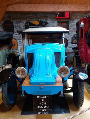 Renault II, Baujahr 1920 - 2.120 ccm Vierzylinder-Motor, 60 kmh Renault II, Baujahr 1920 - 2.120 ccm Vierzylinder-Motor, 60 kmh