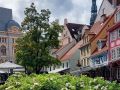 Rigas Altstadt - historische Fassaden am weitläufigen Livenplatz