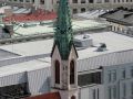 Rigas Altstadt von oben mit dem Dachreiter der St.-Johannis-Kirche