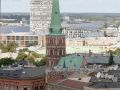 Über den Dächern der Altstadt von Riga mit dem Turm der St.-Jakobs-Kathedrale
