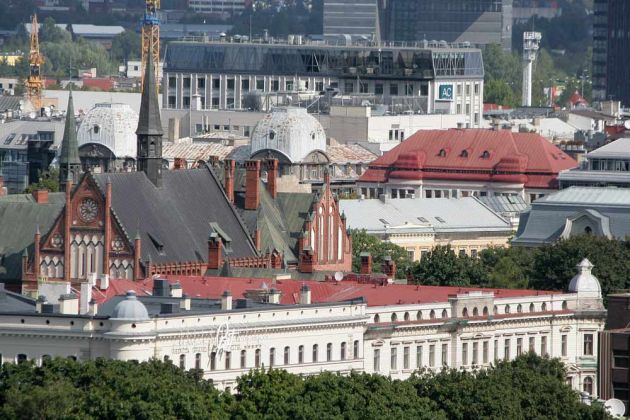 Rigas Neustadt von oben - das Grand Poet Hotel vor der Generalstaatsanwaltschaft Rigas Neustadt von oben - das Grand Poet Hotel vor der Generalstaatsanwaltschaft
