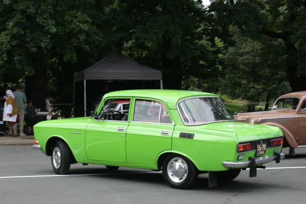 Eine Moskwitsch 2140 Limousine der Bauzeit 1975 bis 1988 - 1,5-Liter OHC-Motor, 75 PS Eine Moskwitsch 2140 Limousine der Bauzeit 1975 bis 1988 - 1,5-Liter OHC-Motor, 75 PS