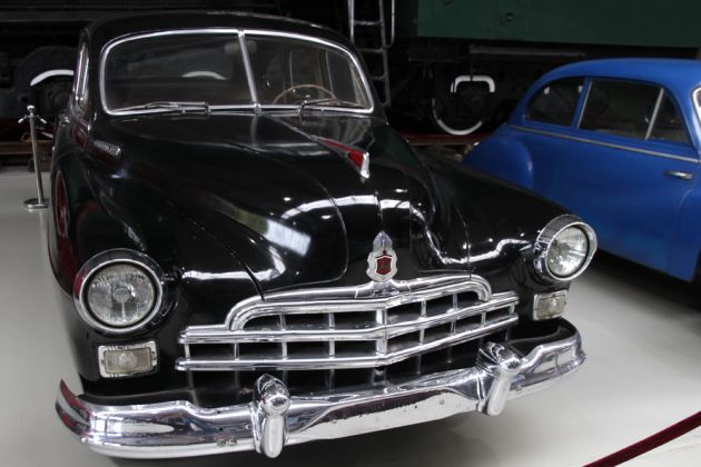 GAZ ZIM 12, Baujahr 1950 - 3.480 ccm Sechszylinder-Reihenmotor, 90 PS - Automuseum Rügen GAZ ZIM 12, Baujahr 1950 - 3.480 ccm Sechszylinder-Reihenmotor, 90 PS - Automuseum Rügen