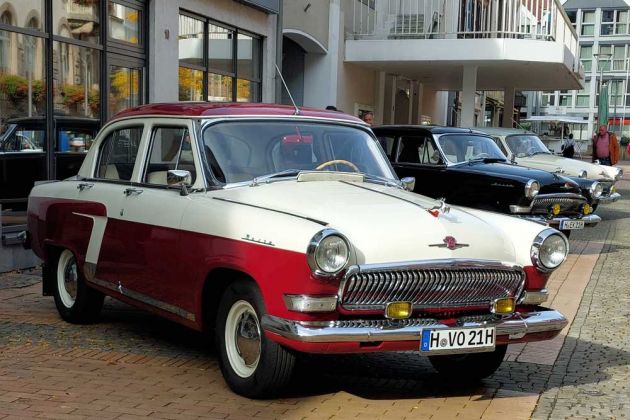 Eine kleine, bunte GAZ Wolga M-21 Parade am Oldtimer-Sonntag 2024 in Wunstorf bei Hannover Eine kleine, bunte GAZ Wolga M-21 Parade am Oldtimer-Sonntag 2024 in Wunstorf bei Hannover