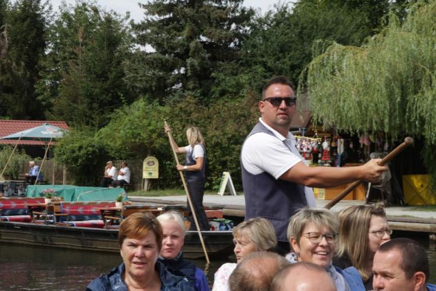 Lübbenau im Spreewald - Hochbetrieb auf der Hauptspree im Grossen Spreewaldhafen Lübbenau im Spreewald - Hochbetrieb auf der Hauptspree im Grossen Spreewaldhafen
