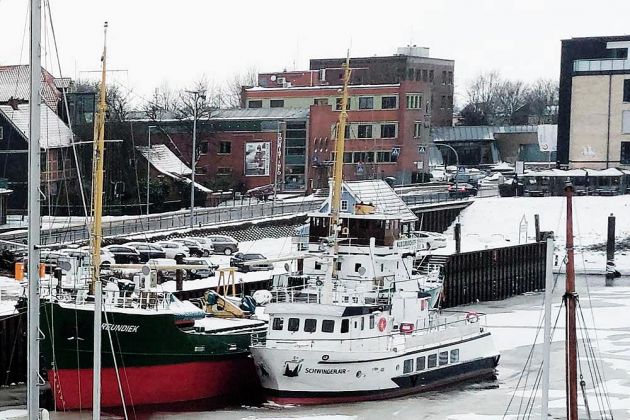Hansestadt Stade - das Museumsschiff Greundiek im Stadthafen Hansestadt Stade - das Museumsschiff Greundiek im Stadthafen
